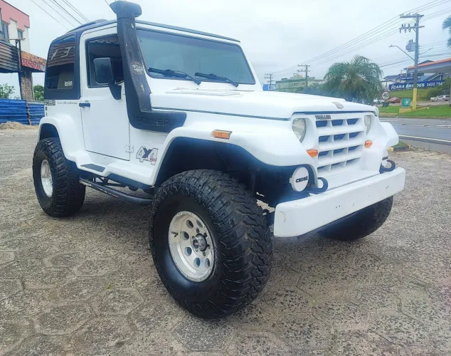 Troller T-4 4X4 2.8 TB Int. Cap. Rígida Diesel 2004