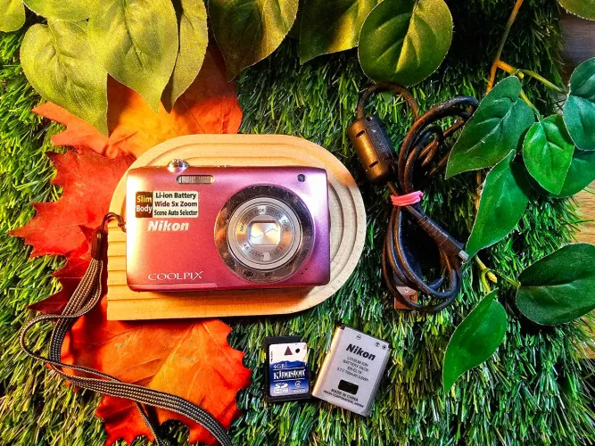 Camera nikon s2600 rosa