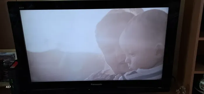 TV LCD 37" PANASONIC perfeita