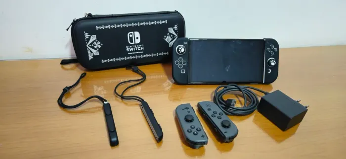 Nintendo Switch OLED Desbloqueado 