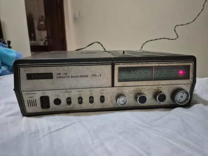 Rádio Vintage - National Panasonic SG-106F