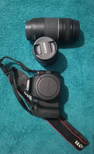 CANON EOS REBEL SL2 + 2 LENTES - EXCELENTE ESTADO + TRIPÉ 