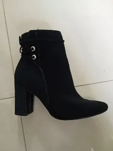 Bota Via Marte Cano Curto Preta com Brilho | Tam. 36