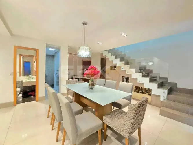 Cobertura duplex à venda no Sidil, com 4 quartos sendo 3 suítes e cozinha gourm