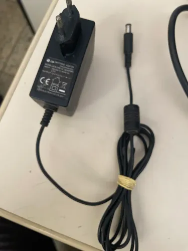 Fonte para monitores LG