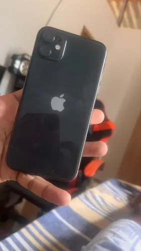 iPhone 11 sem marcas de uso