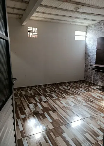 CASA PARA ALUGAR - ÓTIMA LOCALIZAÇÃO