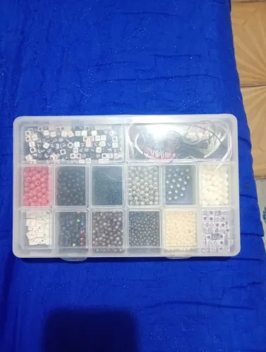 Kit de bijuterias completo (corda, linhas, pedras) com caixa