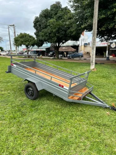 Carretinha 2.50 x 1.20 | Nova | Acabamento de primeira