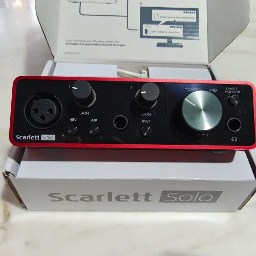 Focusrite Scarlett Solo 3ª Geração - Quase Nova + Caixa e Cabo Original