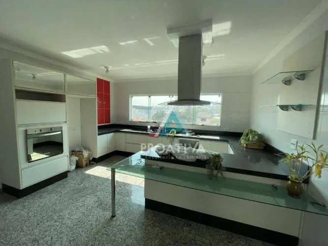 Sobrado com 4 dormitórios à venda, 118 m² por R$ 1.172.000,09 - Parque das Nações - Santo 
