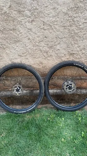 Aro extreme vzan cubos Shimano pneus tubles