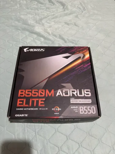 Placa mãe B550m Aorus