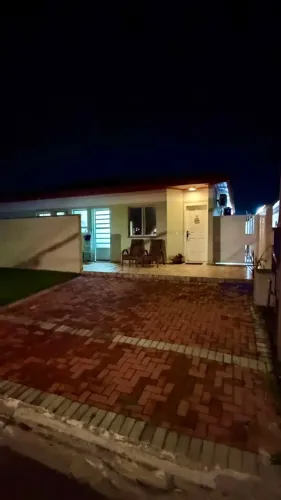 Casa para venda tem 70 metros quadrados com 3 quartos