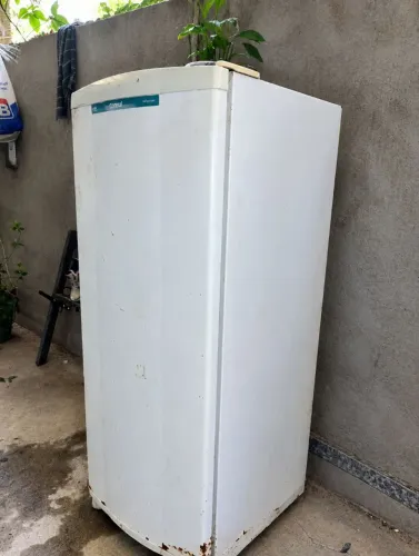 Geladeira Consul usada, funcionando perfeitamente.