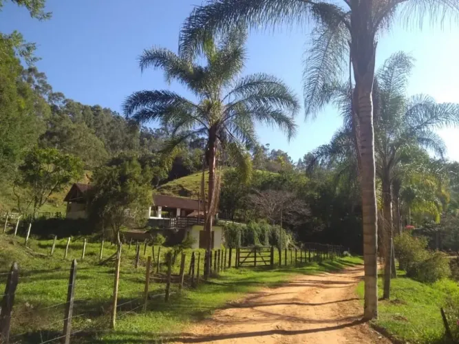 Fazenda à venda à beira da Represa Paraibuna com 3.025.000m2, Zona Rural - Redenção da Se