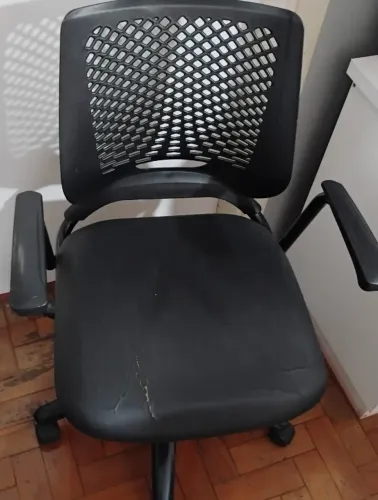 Cadeira de escritório giratória