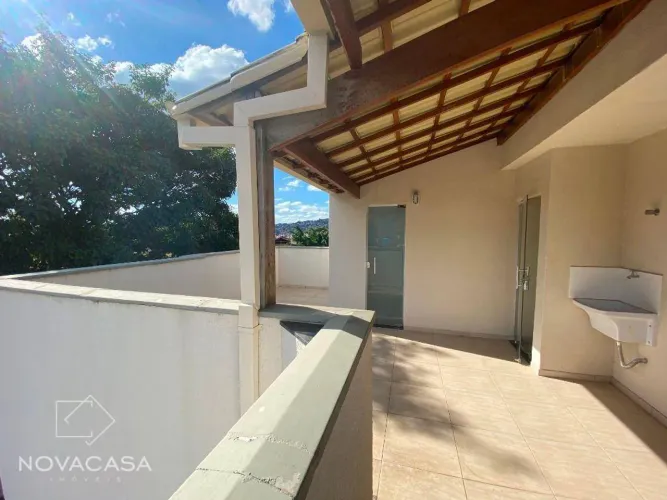 Cobertura com 3 dormitórios à venda, 102 m² por R$ 600.000,00 - Candelária - Belo Horizont