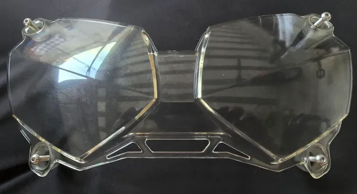 PROTETOR DE FAROL TRIUMPH TIGER