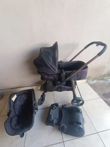 Carrinho + Bebê conforto + base GALZERANO