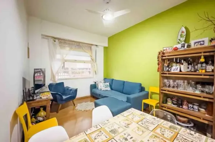 Apartamento : Padrão / Residencial / Leme