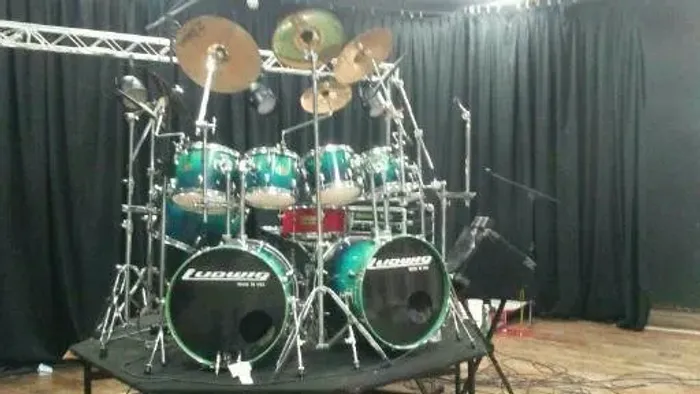 BATERIA MICHAEL COMPLETA PRATOS ZILDIJIAN AVEDIS USA