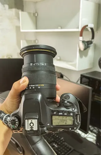Vendo canon 80D + 17-50mm 2.8