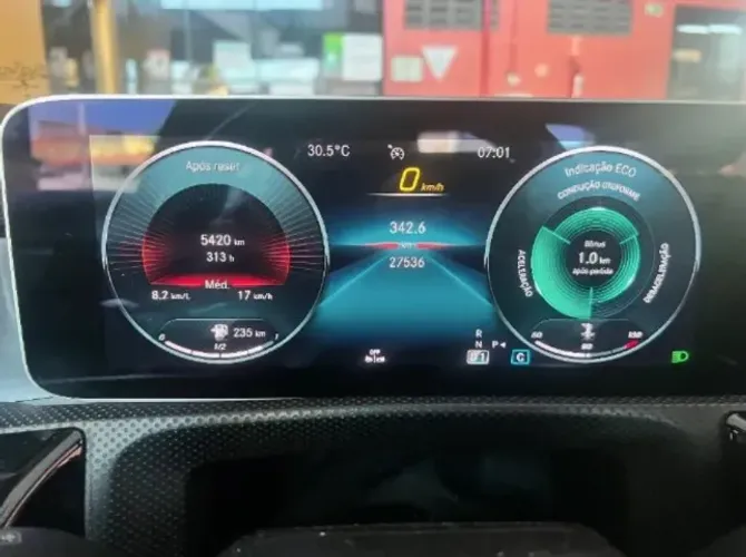 Mercedes A200 2020 Advanced - 27500km - Unico dono - Cinza