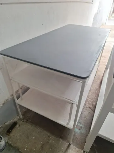 Mesa para serviços