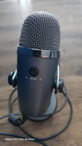 Microfone Condensador Usb Blue Yeti Nano Cinza