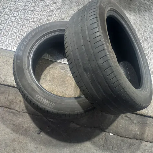 Pneu pirelli aro 18