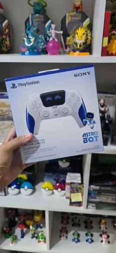DualSense Wireless Controller - ASTRO BOT Joyful Limited Edition Lacrado