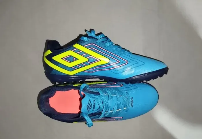 Chuteira Society Umbro Reflect Original Nº38