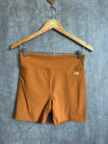 BERMUDA FEMININA - TRACKSMITH