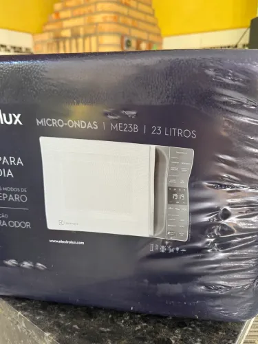 Microondas Electrolux ME23B 220V