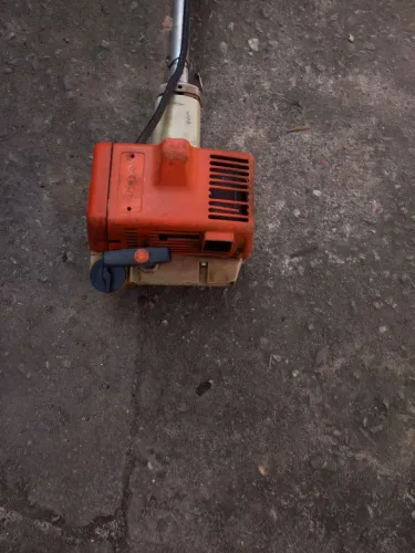 Roçadeira Stihl fs 220