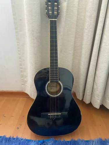 Vende se violão