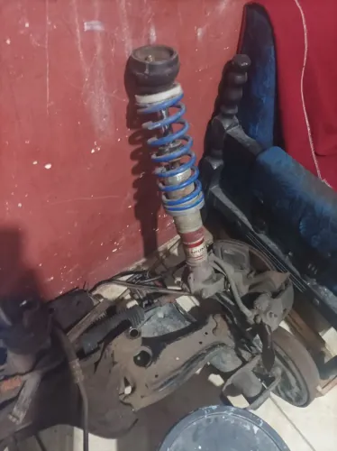 Suspensão a rosca tanque descarga