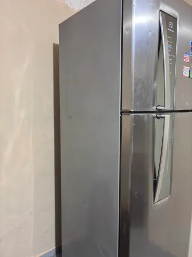Geladeira Eletrolux 460L usada