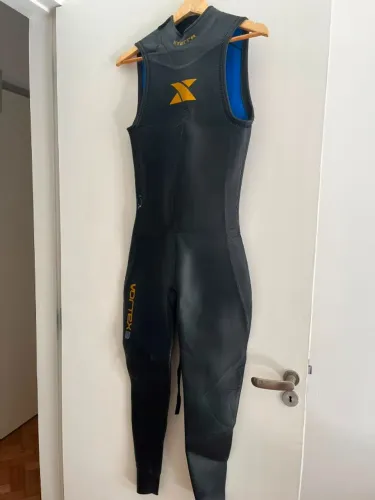 Vendo Roupa de Borracha Xterra feminina Small