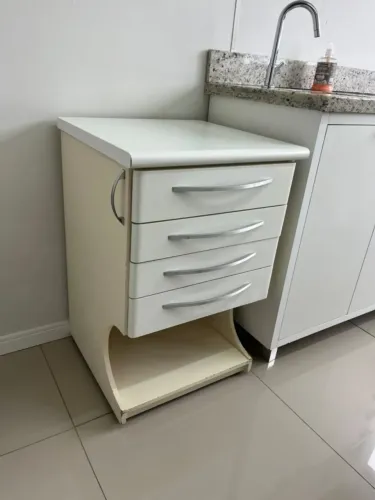 Mesa auxiliar