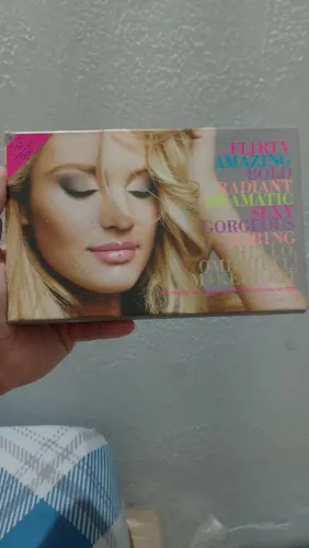 Estojo de maquiagem da Victoria Secrets