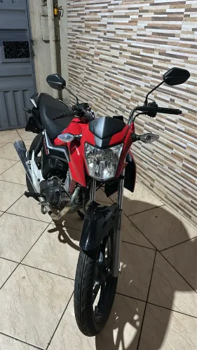Titan 160