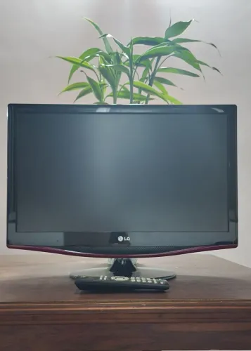 TV 23 polegadas LG FLATRON M237WA