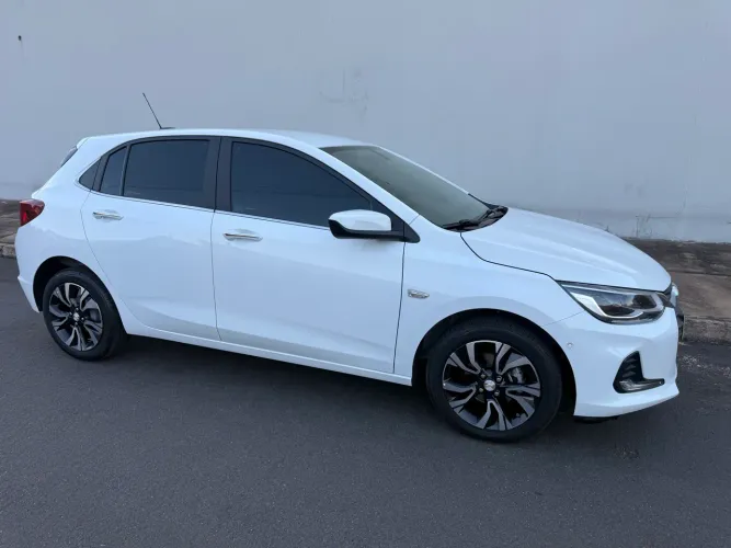 Chevrolet Onix Hatch Premier 1.0 12V TB Flex Aut. 4P 2025