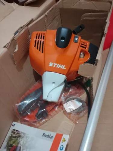 Vendo roçadeira Stihl FS 290 original todos acessórios cinto lâmina óleo chaves Nova na