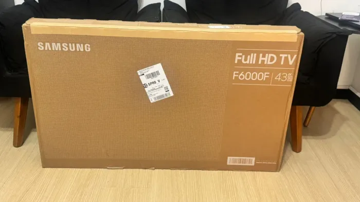 Smart TV 43" Samsung Full HD 43F6000F Tizen Hyper Real 2 HDMI