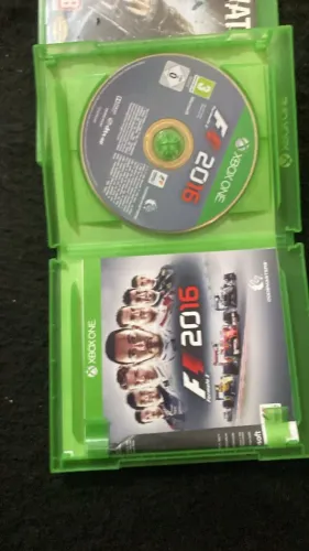 Jogos Xbox One - Watch Dogs + F1 2016 Edição Limitada