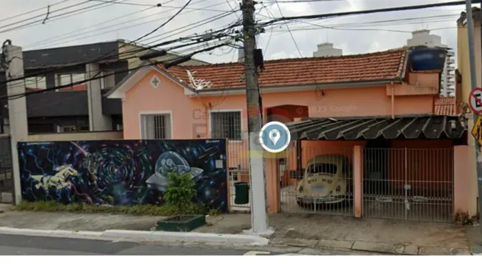 Casa comercial ou residencial na Água Fria, 3 dormitórios, 2 vagas, 160 metros