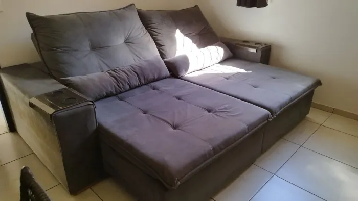 Sofá retrátil